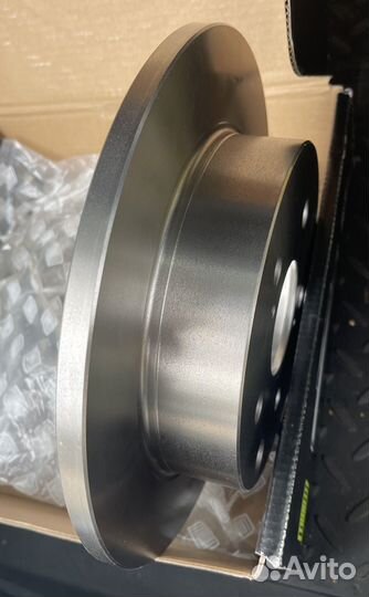 Тормозные диски Toyota Rav 4. Задние