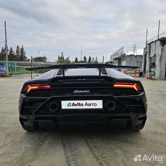 Lamborghini Huracan 5.2 AMT, 2022, 13 000 км