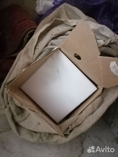 Керамическая плитка. Цена за всё