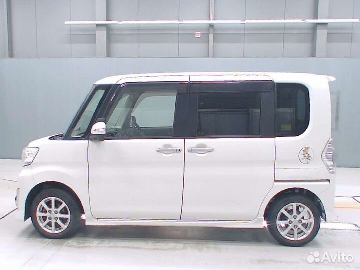 Daihatsu Tanto 0.7 CVT, 2013, 110 000 км