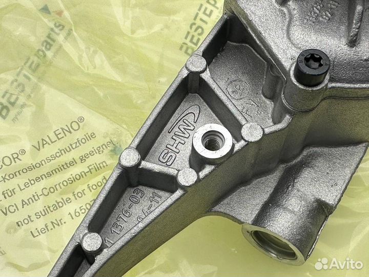 Оригианльный масляный насос M274 Mercedes