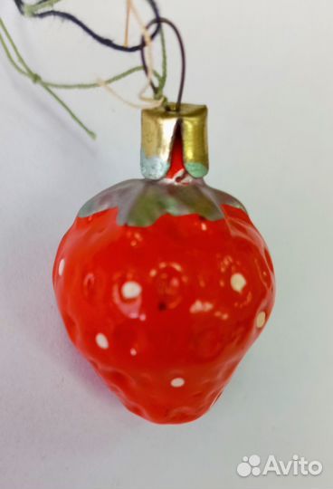 Ёлочные игрушки Кремлёвская и Ко