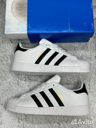 Кроссовки Adidas Superstar