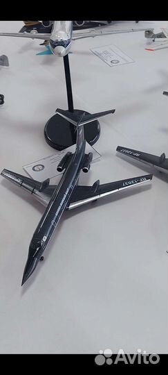 Модель самолёта ту-134убл. 1:144