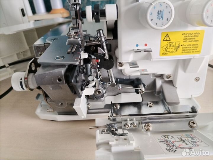 Оверлок Juki MO 654 DE