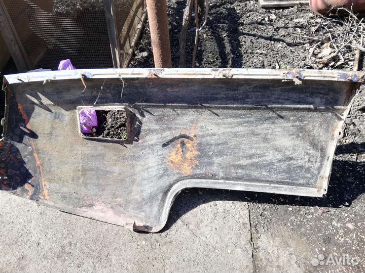 Крыло газ 21