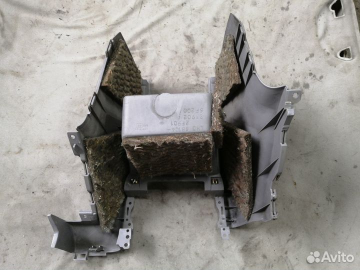 Центральная консоль АКПП Nissan Primera P11 2000