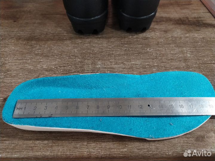 Лыжные ботинки классические