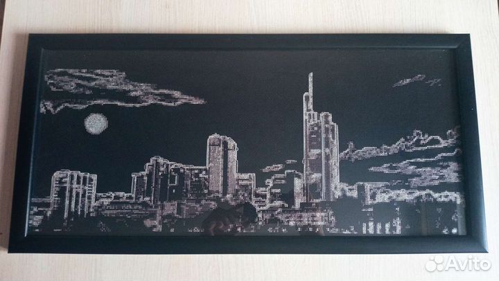 Картина люминесцентная вышивка Ночной город