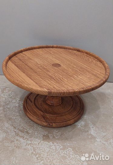 Блюдо на ножке