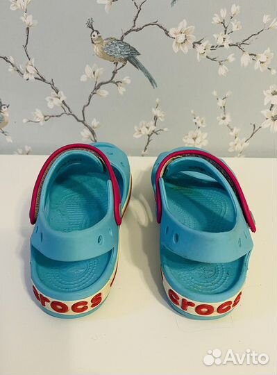 Сандалии Crocs J2