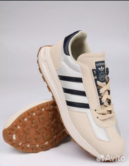 Кроссовки.Новые.38