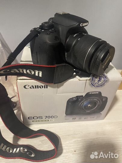 Зеркальный фотоаппарат canon