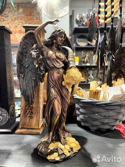 Крылатая Фортуна Богиня удачи Статуэтка полистоун