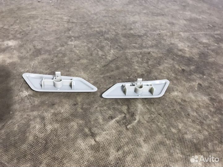 Крышки фароомывателя Toyota RAV4 V50