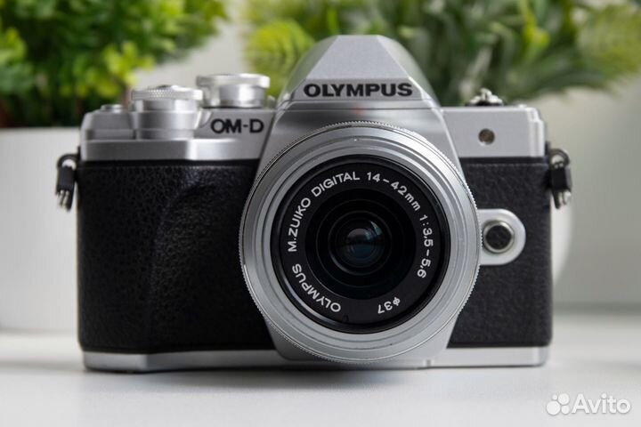 Olympus OM-D E-M10 Mark III Kit