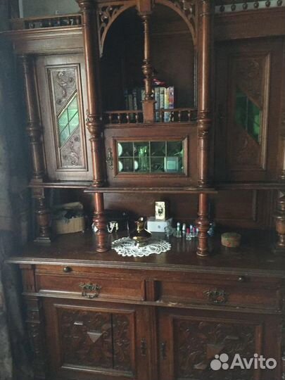 Антикварный (старинный) буфет