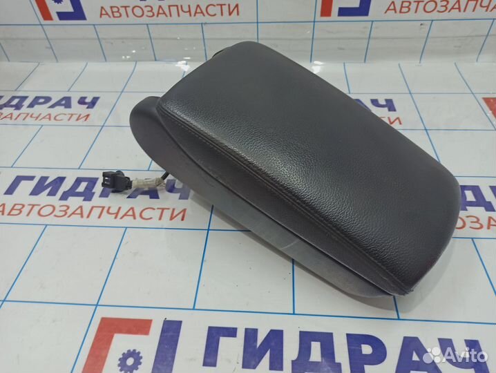 Подлокотник Audi A6 (С6) 4F0864209A6PS. Потертости
