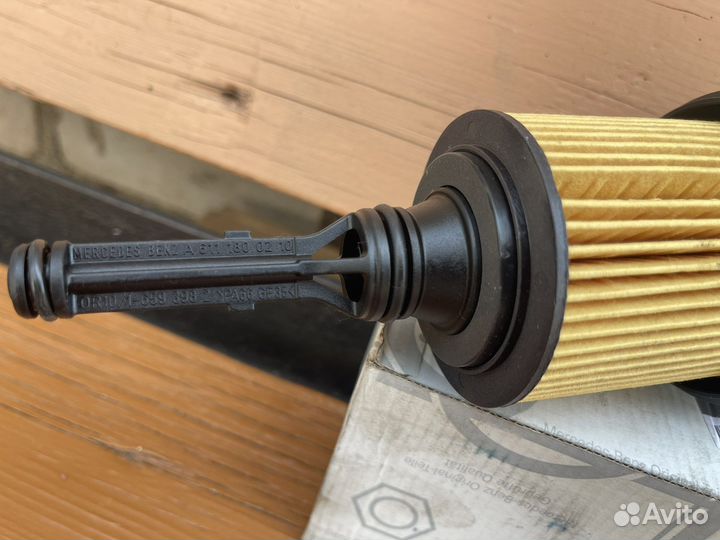 Фильтр масляный Mercedes-Benz, A6111800210