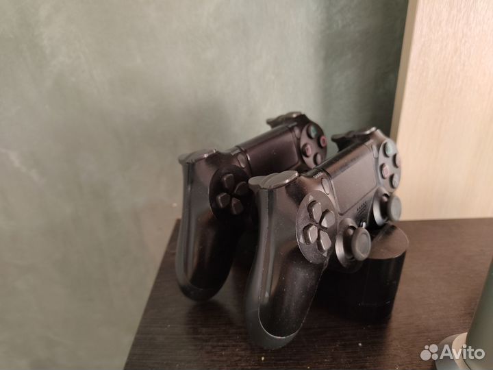 Игровая приставка ps4 pro 1tb