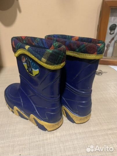 Детские резиновые сапоги с утеплителем