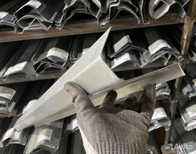 Порог передний Chrysler Voyager, Dodge Caravan 199