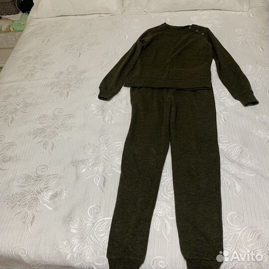 Спортивный костюм женский