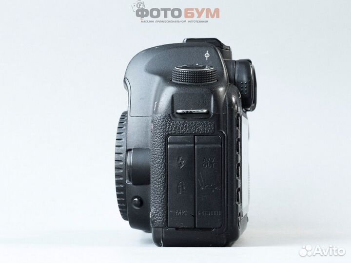 Фотоаппарат Canon 5D mark ll body