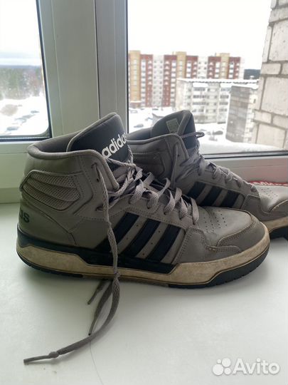 Кроссовки adidas