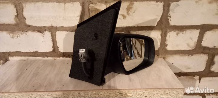 Боковое зеркало на ford focus 2