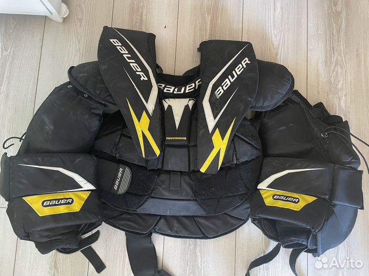 Вратарский нагрудник и руки Bauer