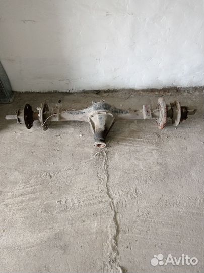 Ниссан атлас.Задний мост в сборе