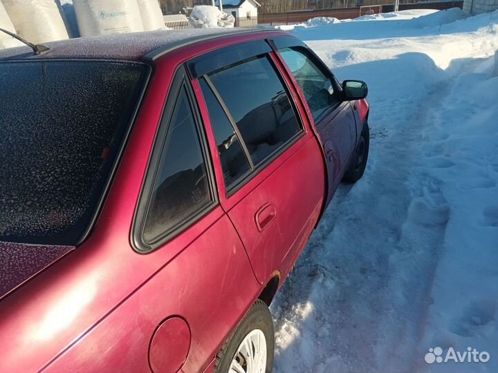 Daewoo Nexia 1.6 МТ, 2009, 200 000 км