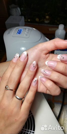 Маникюр, педикюр, ламинирование ресниц