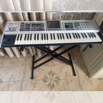 Roland Fantom x6. 2v