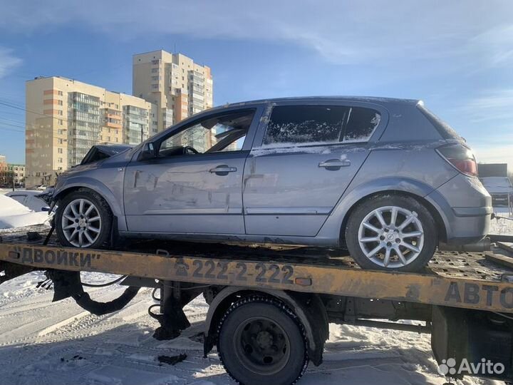 Opel Astra H (2004—2007) Блок управления двс