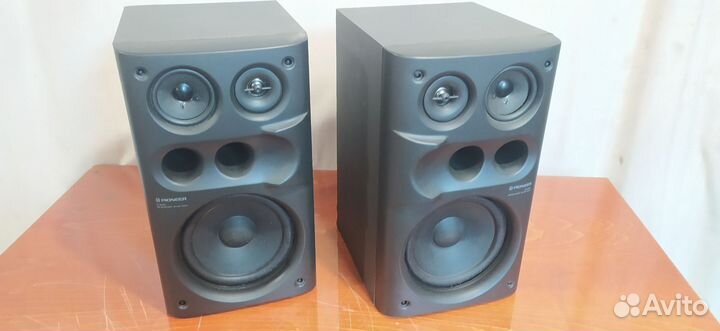 Полочная акустика