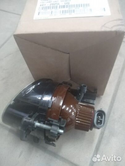 Левая противотуманная фара VAG