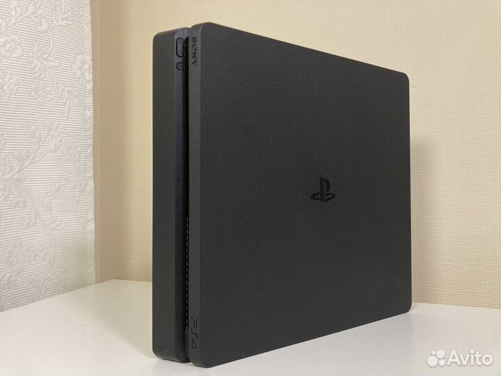 Sony Playstation 4 Slim 1TB с большим комплектом