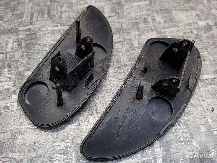 Крышки форсунок омывателя фар Крайслер Вояджер 4