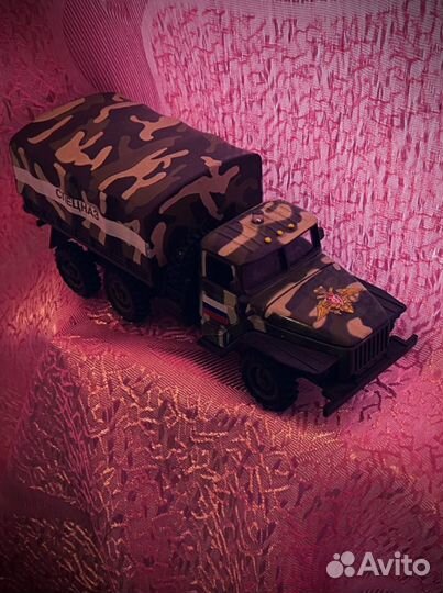 Коллекционная модель машины «Спецназ» со звуком