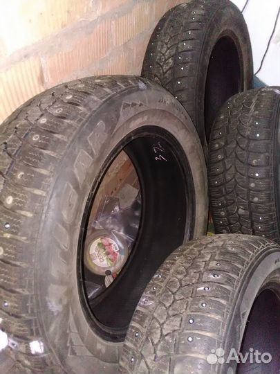 Дошиповка и полная перешиповка зимних покрышек