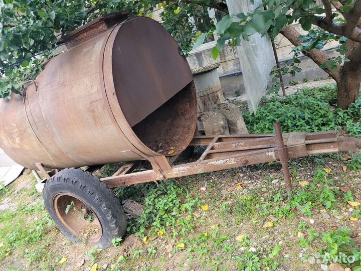 Емкость для воды металлическая бу 2.200т