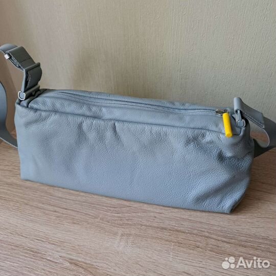 Сумка натуральная кожа Mandarina Duck бу