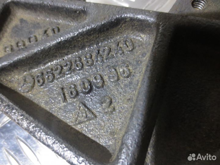 Кронштейн двигателя Mercedes-Benz A6522684240