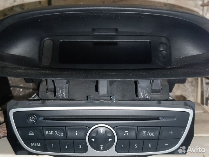 Магнитола Renault Fluence, Megan3