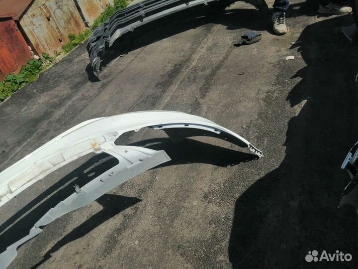 Бампер передний kia rio б/у с дефектом 2015-2017