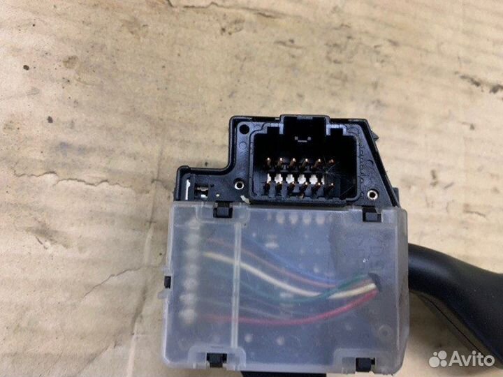 Переключатель подрулевой Ford Focus 2 купэ 1.8