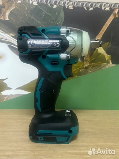 Аккумуляторный ударный гайковерт Makita DTW285Z