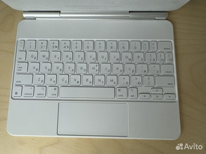 Apple Magic Keyboard для iPad Pro и Air 11